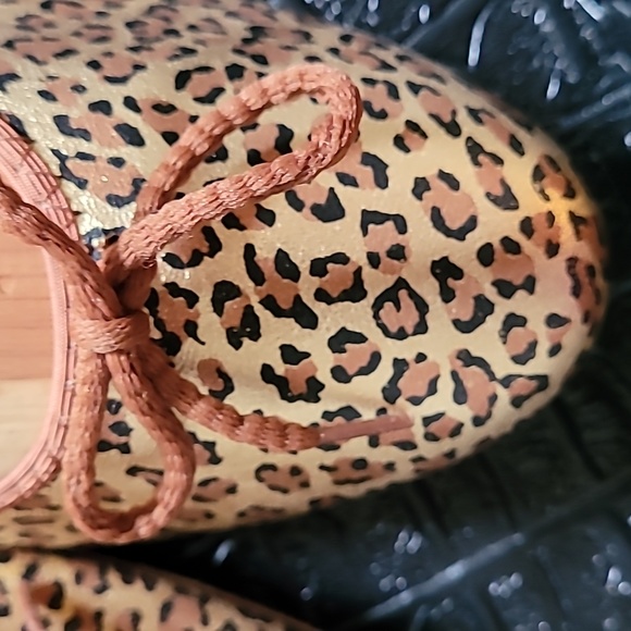 Tictactoes animal metallic print,  NWOT, dancing ballerina style shoes, size 10 - Picture 3 of 9